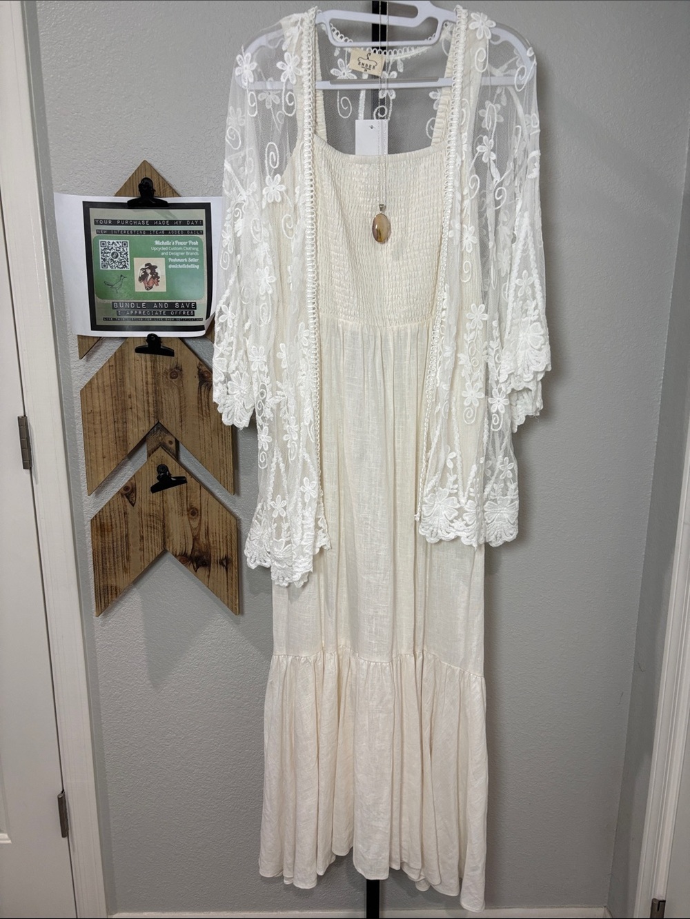 Chelsea28 linen/viscose Maxi White Sheer Floral Lace kimono and 928stone pendant